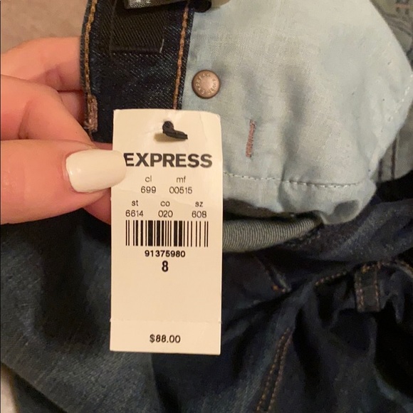Express Girlfriend Jean - Picture 3 of 3